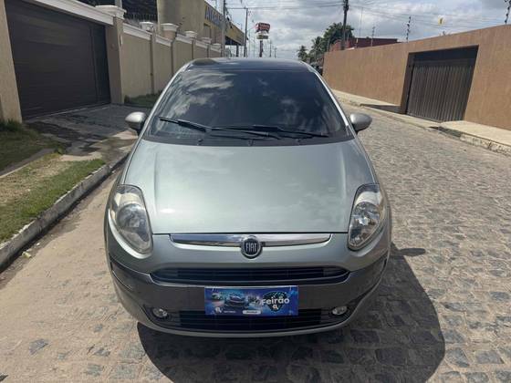 FIAT PUNTO 1.6 ESSENCE 16V FLEX 4P MANUAL